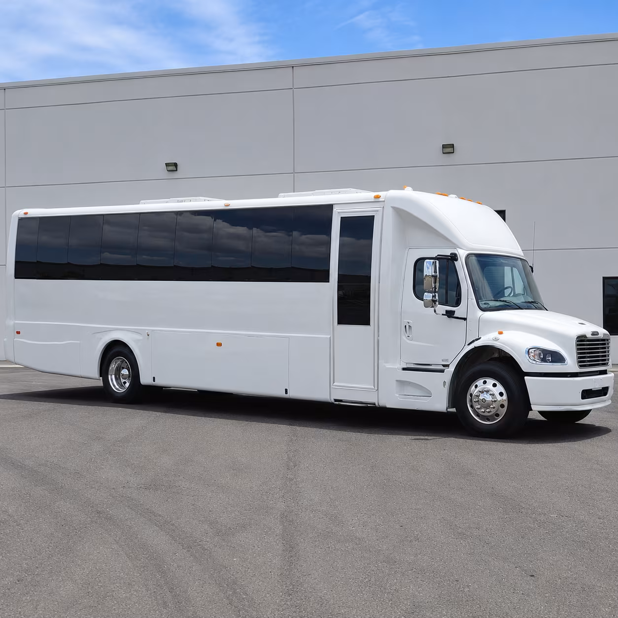 party buses and minibuses to maverik center shows